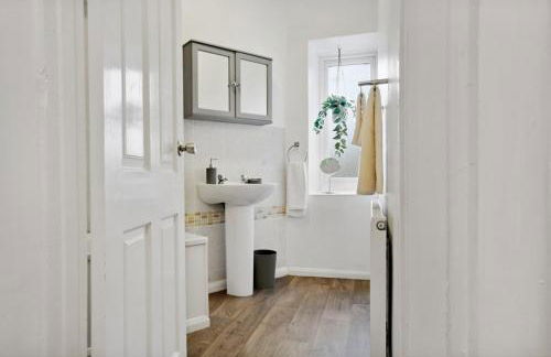 3 bed house near Gatwick and Redhill - Foto 17