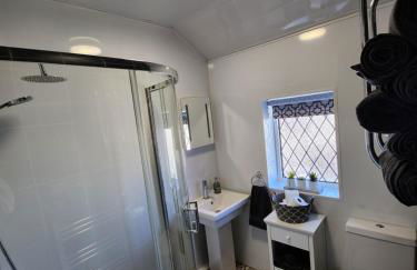 Delightful newly renovated 3-bed house with garden beach hut - Foto 38