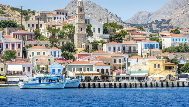 Tour di un'intera giornata con farfalle e barca all'isola di Chalki - Foto 2