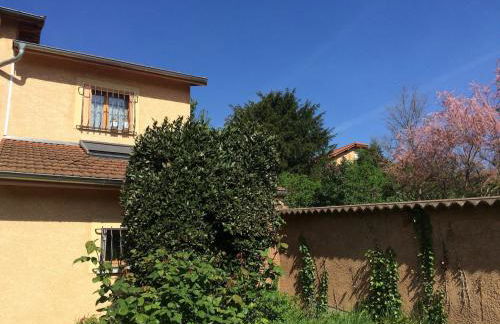 Ecully logement privé attenant de la maison principale - Foto 4