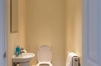 Grand 5BR Home in Market Harborough with Parking - Foto 19