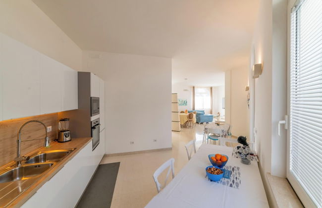 Casa Kalliste In Town - Photo 18