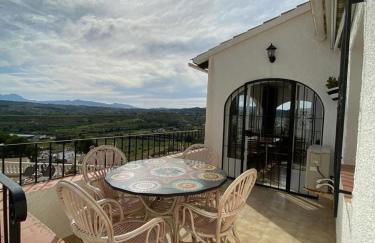 Large villa, great view with private swimming pool - Foto 20