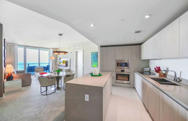 Luxury Beachfront Condos in Hollywood - Foto 66