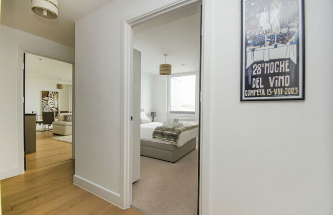 Orion Marina Sea View - Parking - by Brighton Holiday Lets - Foto 5