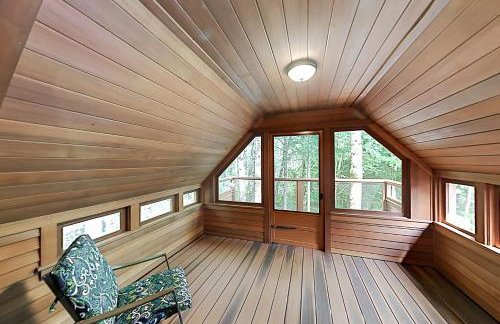 The Lazy Lumberjack Cottages - Photo 19