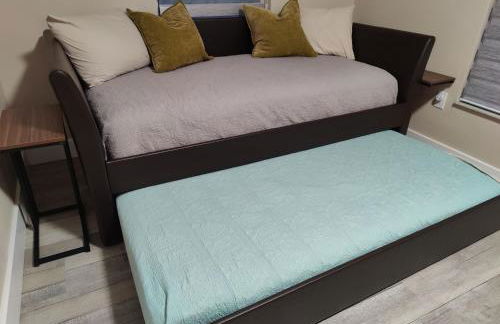 Spacious Upadated 2 King Beds Pets Welcome With Large Private and Fenced Yard Minutes to Beaches - Foto 30