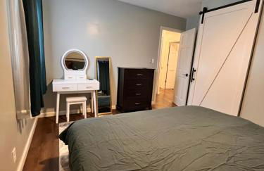 House w Patio & Fenced Yard 10 minutes to Purdue - Photo 15