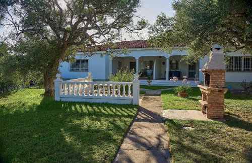 Villa with great garden and pool - Foto 37