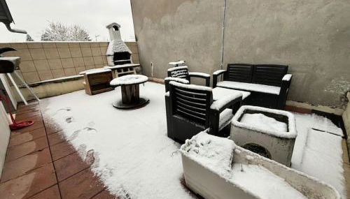 Mini-Loft, terrasse 24m2, Internet Haut-débit, garage privé et place de parking - Foto 3