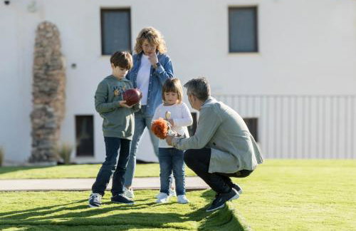 Villa para grupos 12 personas con piscina, barbacoa y finca de 50ha en Alicante - Foto 16
