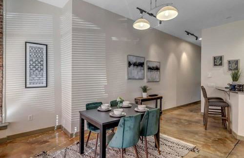 Hidden-Gem 2B Towhhouse in Springfield Close to DT and Stadium! - Photo 20