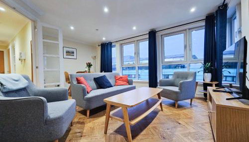 Edinburgh Central 2-bedroom Apartment with Free Parking and Stunning Views - Foto 3