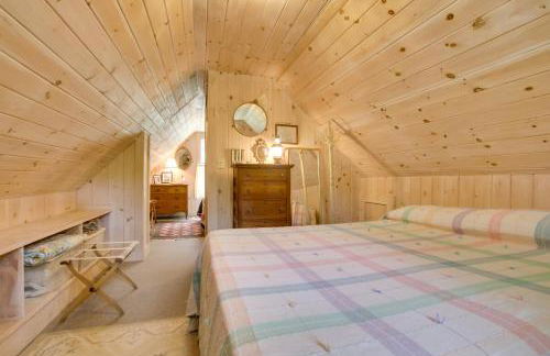 Rustic-Chic Cottage with Yard and Grill - Near Hiking! - Foto 18