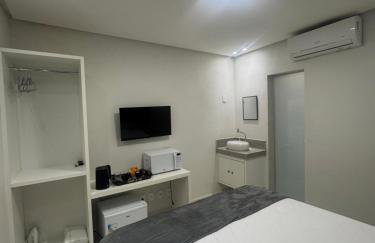 Loft 305A com Ar Condicionado no Bairro Muquiçaba, bem localizado para negócios e fácil acesso para todas as praias e montanhas da cidade - sem vaga de garagem - Foto 2