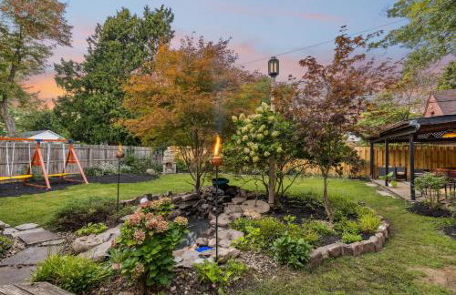 Steps to Edgewater - Sleeps 14 - Fun Game Room Retreat - Foto 66