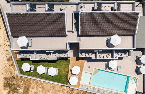 Evilio Suites, Inspired Family Retreat with Pool, Βy ThinkVilla - Foto 12