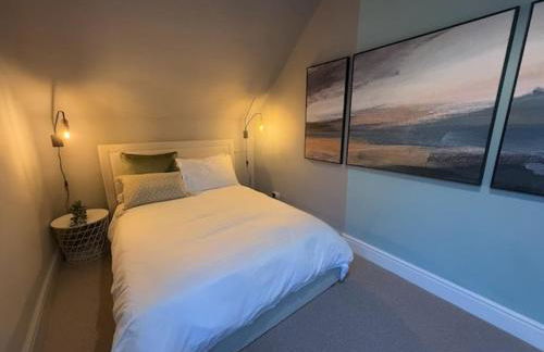 Chorlton Stylish & Convenient - Foto 26