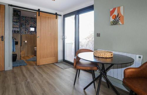 Trearddur Bay, Holyhead Studio - Photo 17