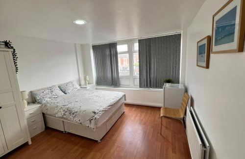 Luxury 4 Bed 3 bath 6 mins from City Renter - Foto 31