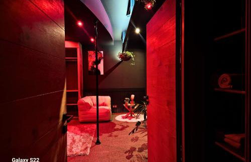 AKA LOVE ROOM - Foto 17