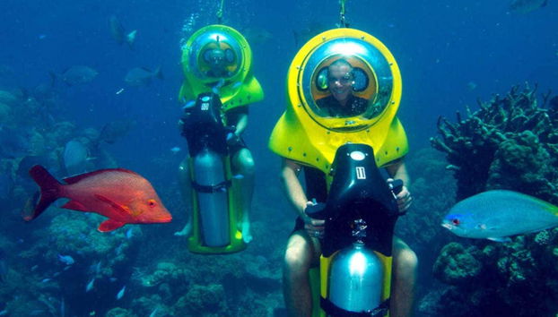 Experiência de scooters submarinas