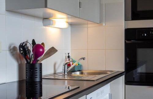 Pieds Dans L'eau Madame est Servie - Foto 8