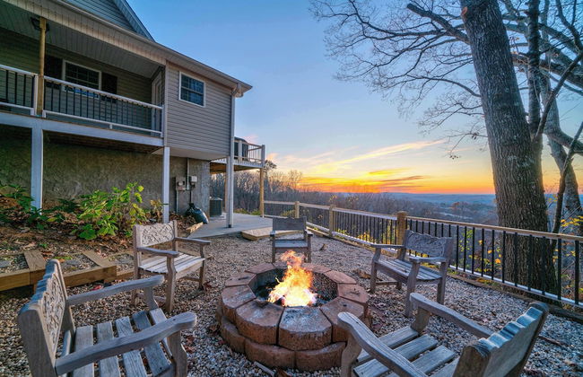 Sunset View 3 BDR Close to Downtown! - Photo 64