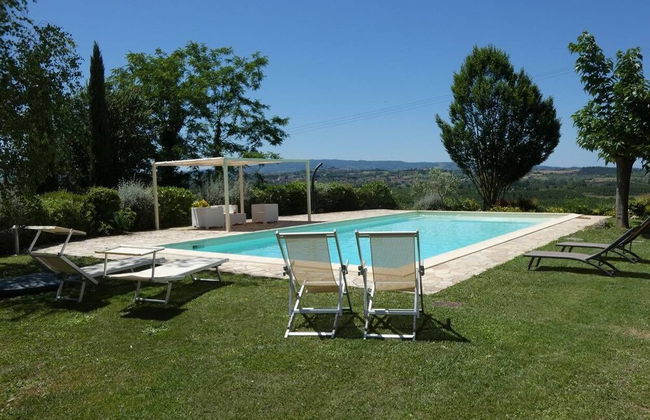 Captivating 1-bed Villa With Pool in Tuscany - Foto 15