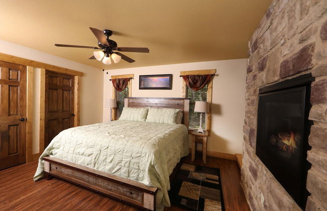 Above It All - Four Bedroom Cabin - Foto 5