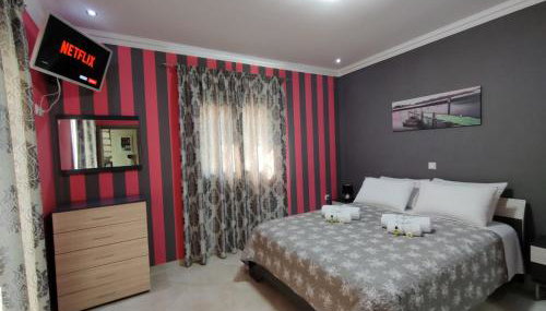 Silver Pearl Apartment - Photo 4, towels, wardrobe