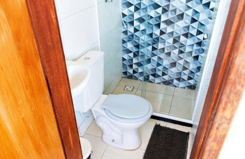 Casa com Churrasqueira e Piscina em Camacari BA - Foto 13