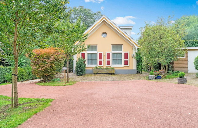 Picturesque Holiday Home in Oldenzaal With Jacuzzi - Foto 70