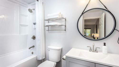 Tranquil Riverfront Studio - Foto 3, towels, Shower