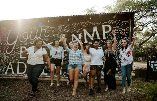 Amazing Texas Hill Country Cabin Rentals for Weekend Getaways near Austin - Foto 17