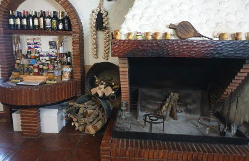 CASA TURÍSTICA Villa Carmen, CON AMPLIO JARDIN QUE INCLUYE BARBACOA, 2 PORCHES, PARKING PRIVADO Y PISCINA - Foto 11