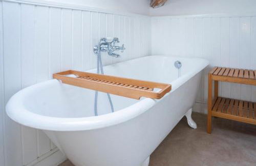 049 - Attico ELEGANTE, 10 minuti a piedi da MARE e SPIAGGIA - POSTO AUTO PRIVATO GRATIS - Foto 62