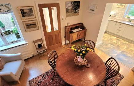 East Wing Cottage - Peaceful Village Retreat with Tennis Court Access - Foto 14