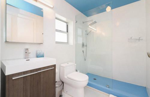 Roami at 250 Collins - Foto 36