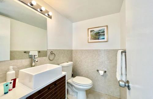 Large 1 bedroom apartment with free private parking - Foto 19