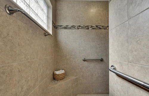 Swim, Golf and Unwind Home 5 Mi to Lake Sumter! - Foto 16