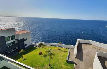 Apartamento T2-5m Aeroporto CR7 - Foto 1