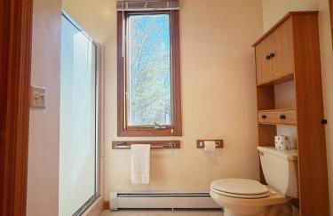 Overlook Poolside Getaway With Seasonal Pool - Foto 37