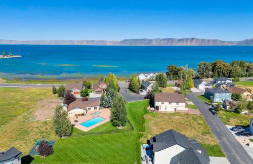 Dream Bear Lake Getaway w/ Hot Tub & Yard - Photo 40