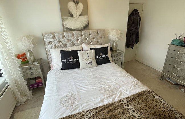 Beautiful 2-bed Bungalow in Canvey Island - Foto 3