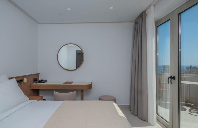 Galaxy Suites Boutique Resort - Photo 8