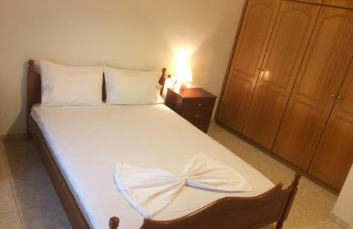 Guesthouse "Athina" - Foto 1