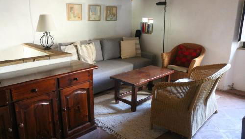 restored water mill with rockpools and waterfall - Foto 5