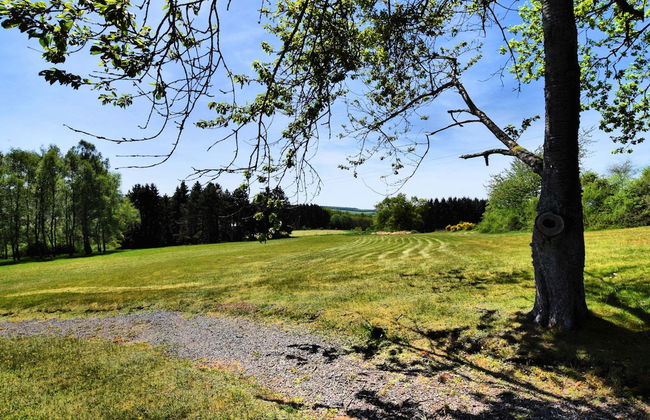 Luxurious Holiday Home in Érezée with Hot Tub - Photo 24