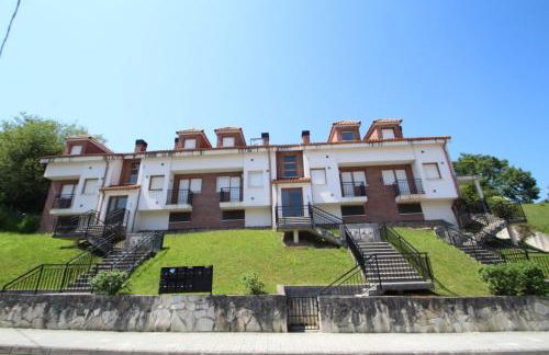 Casa Buganvilla. Apartamento con jardín, a 100 metros del centro. - Foto 2